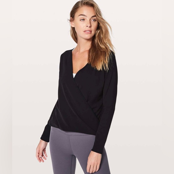 Lululemon Full Freedom Long Sleeve Top Black Yoga V-neck Style W3BABS Size 4 - Picture 2 of 11
